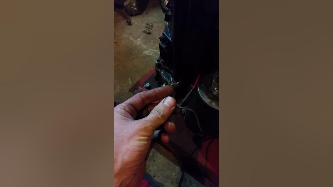 wires on a Briggs and Stratton motor YouTube