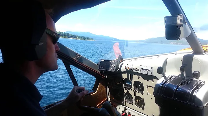 Shane Carlson taking off a DeHavilland Beaver