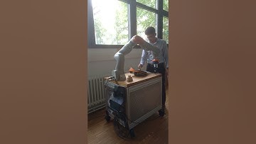 Using UFPI Interface to move cubes from one point to another by KUKA LBR iiwa 7 R800