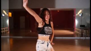 Paula: Profesora de Commercial - Feeling dance studio