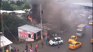 Explosión asustó a curios@s en Esmeraldas (Ecuador)