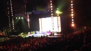 Red Hot Chili Peppers - Monarchy of Roses Live in Milwaukee