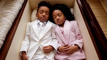 Twins Died On The Same Day, What Happened During the Funeral Shocked Everyone!