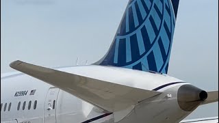 United Airlines Extreme close up