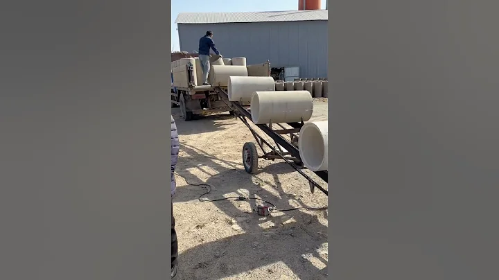 Self-Made Simple Chain Pins Conveyor To Transport And Load Concrete Pipes To The Truck !#easyway