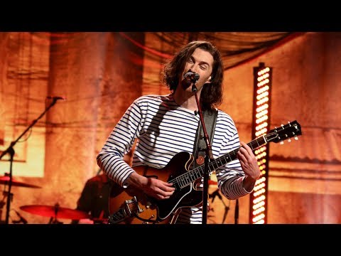Hozier Makes &#039;Sweet Music&#039; with His Latest Performance