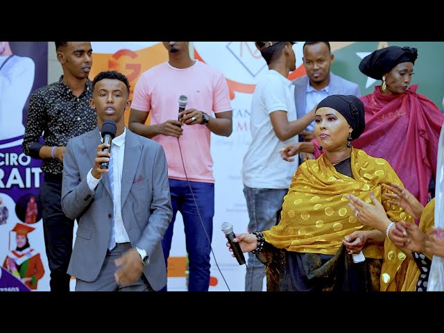 Qizlar uchun iflos külot bilan porno Hammomdagi yalangoch qizlarning fotosuratlari