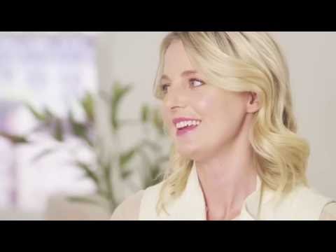 Video: Clinique Matte Beauty Long Last minkštas matinis lūpų dažų apžvalga