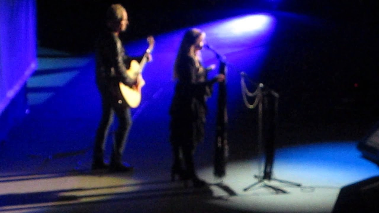 Landslide - Fleetwood Mac - YouTube