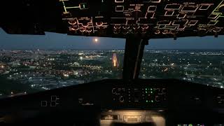 Рейс Київ-Львів очима пілотів Windrose та посадка у міста Лева на заході сонця