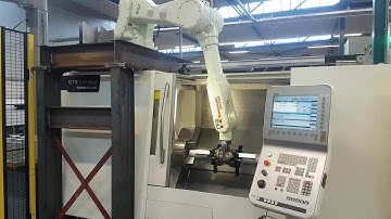 RFA Kawasaki RS80 RobotLoader bij TMI Group belaadt een DMG CTX510 Eco draaibank