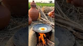 Village Style Egg Fry in Flat Clay Pan on Traditional Chulha | Rustic cooking #shorts