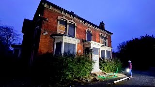 Exploring a Hauntingly Beautiful Abandoned Manor & Carehome | Abandoned Places UK