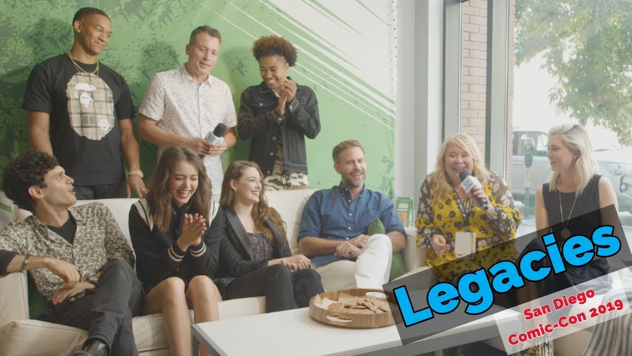 The Cast Of Legacies At San Diego Comic Con 2019 Tv Insider