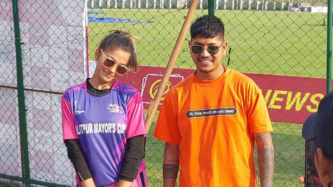 Sandeep Lamichhane Craze | Female Cricketers Snapping Selfies