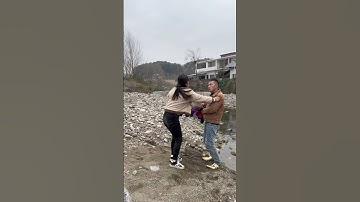 There are many routines in rural areas. Life in rural areas does not follow the routines. I never e