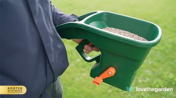How to Use the Miracle-Gro® EverGreen® Handy Spreader | UK Guide