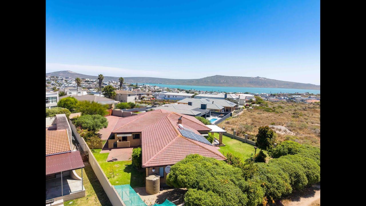 Spacious Family, 4-Bedroom Home for sale in Myburgh Park, Langebaan