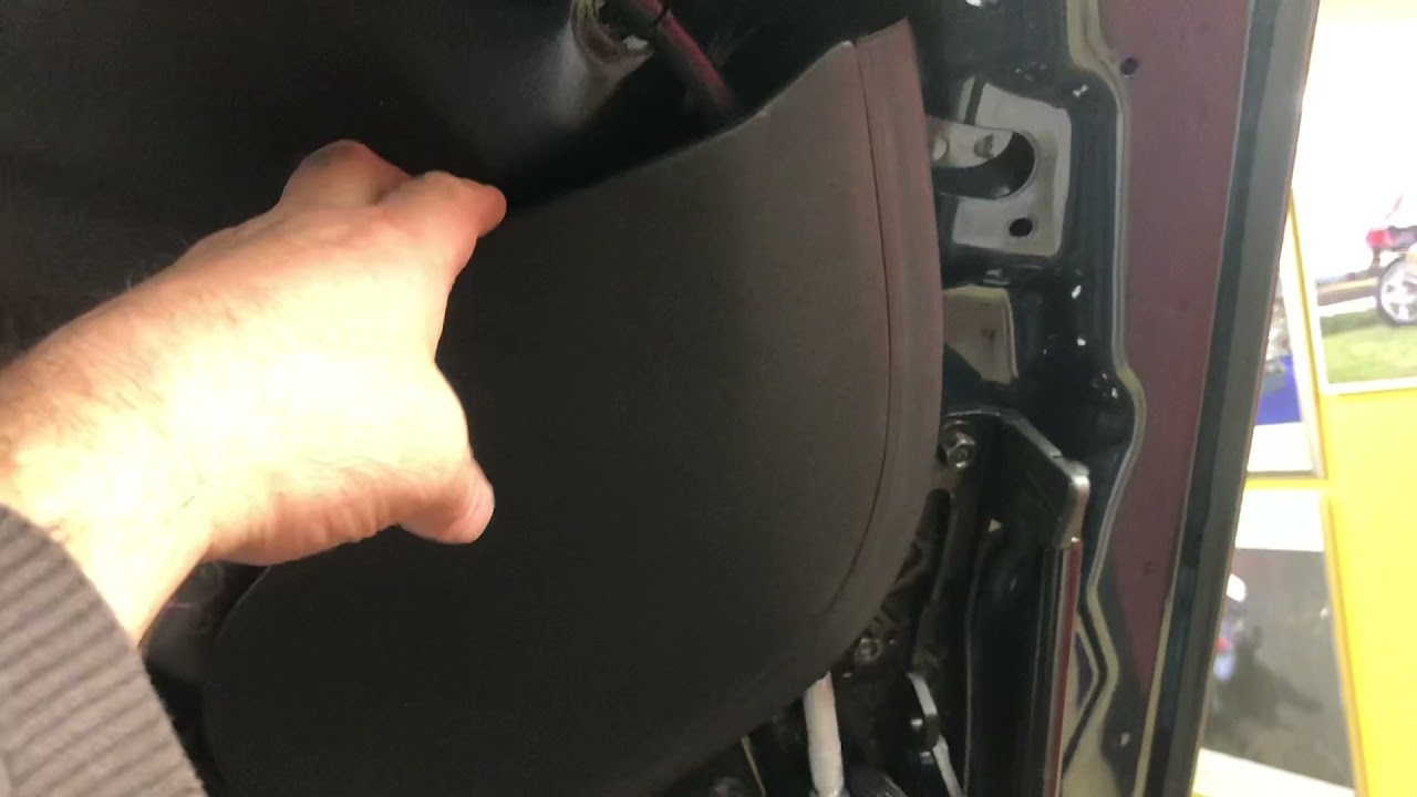 Mercedes SL R230 ”roof” flap probleems solved. YouTube