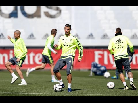 Cristiano Ronaldo returns to the training pitch!