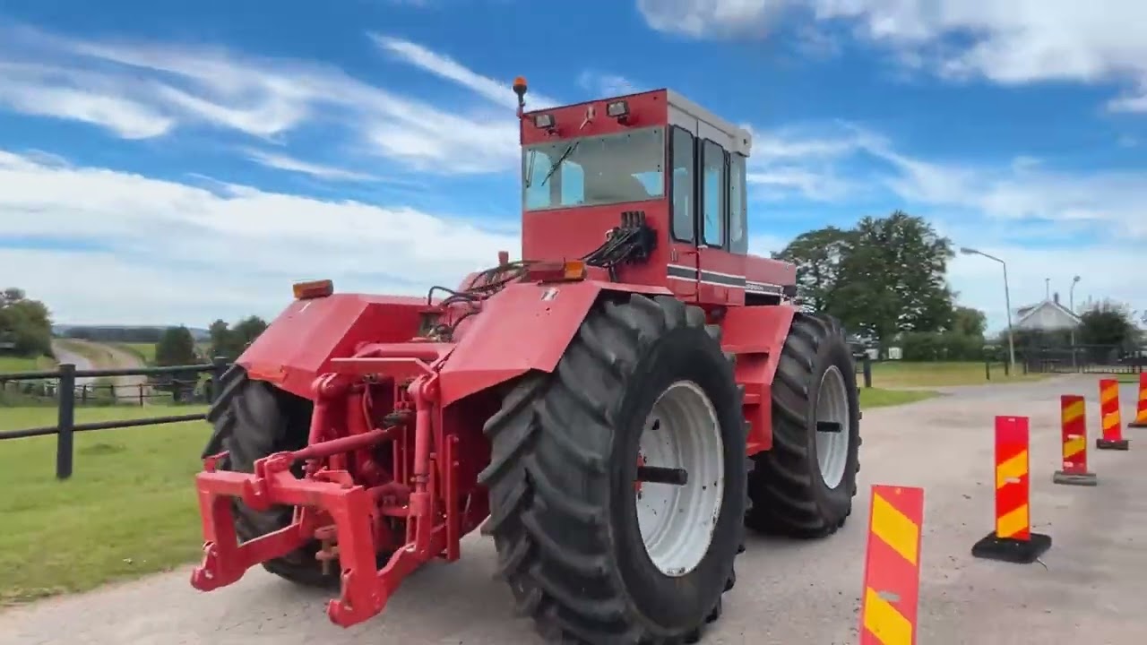 Traktor INTERNATIONAL 4386 - Frakt ingår i detta pris (15 000kr)