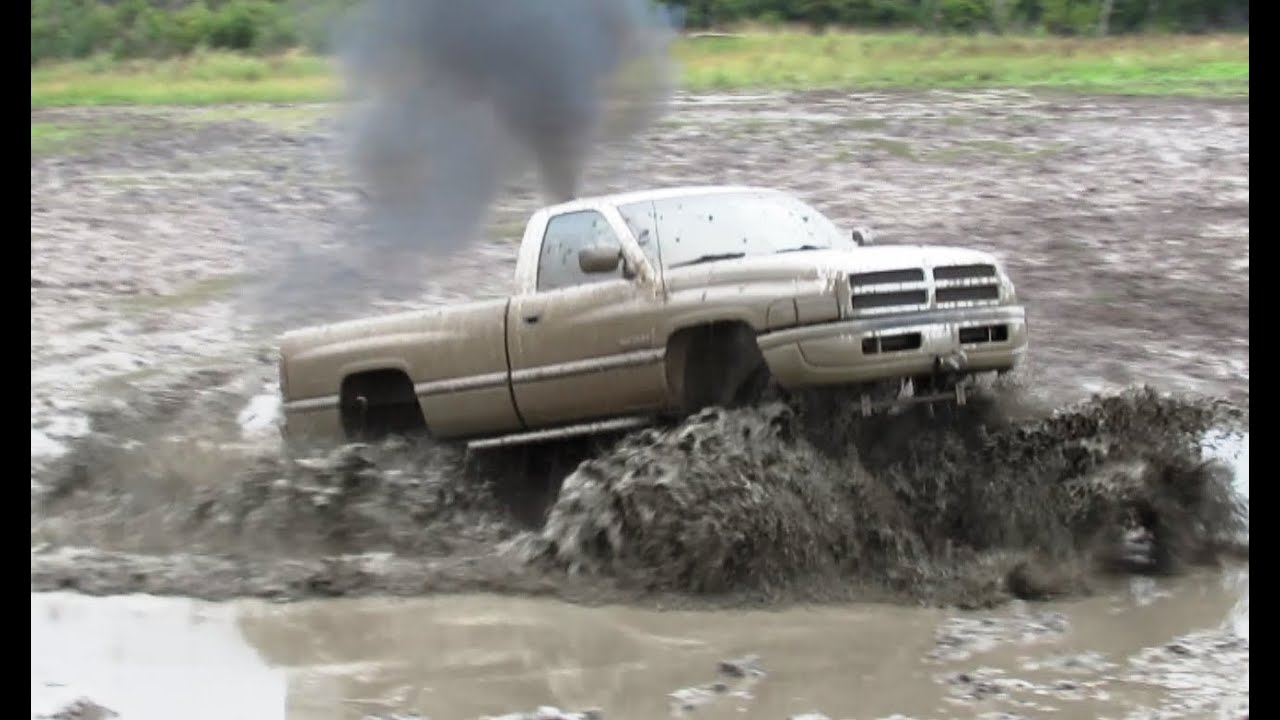 Yahtzee Dodge Mega Truck At Country Compound Mud Bog - YouTube