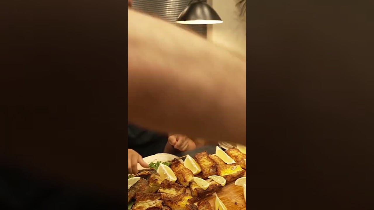 Arman Tsarukyan pranks Nina Drama into eating a spicy pepper LOL