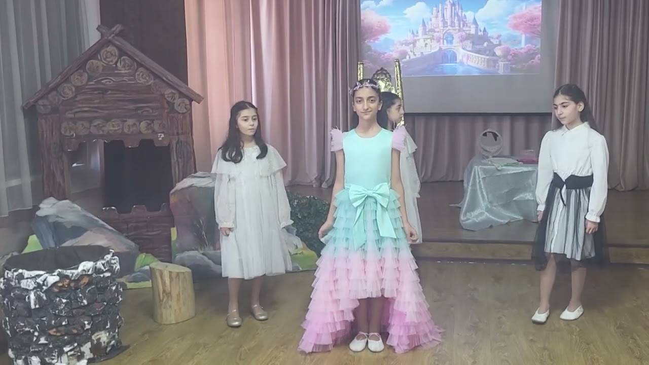 «Տաթև» դպրոց, V «Արցախ» դասարան, ցերեկույթ.  «Ավետիք Իսահակյան.  սրտի երգիչը»