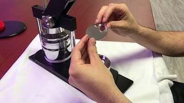 ChiButtons Making Oval 45x65mm with B400 Machine (Chibuttons.com)