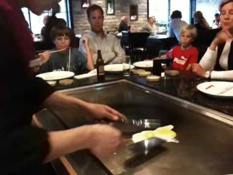 Sushi time at Ichigo Ichie - YouTube