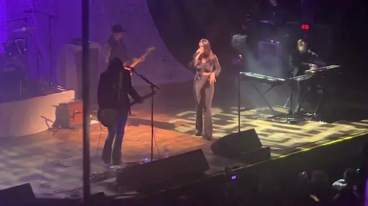 The Hard Promises and Joanna Serenko Stop Draggin ...