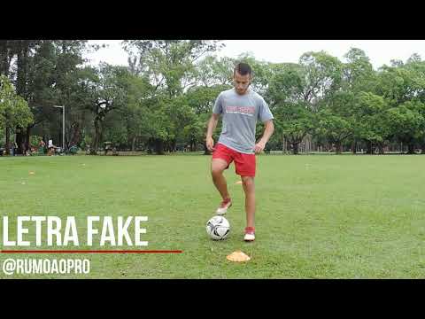 Vídeo: Como Driblar No Futebol