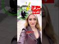 بنت جميلة تجرب المشي في الشارع العام Shorts بنت جميلة تجرب المشي في الشارع العام Shorts