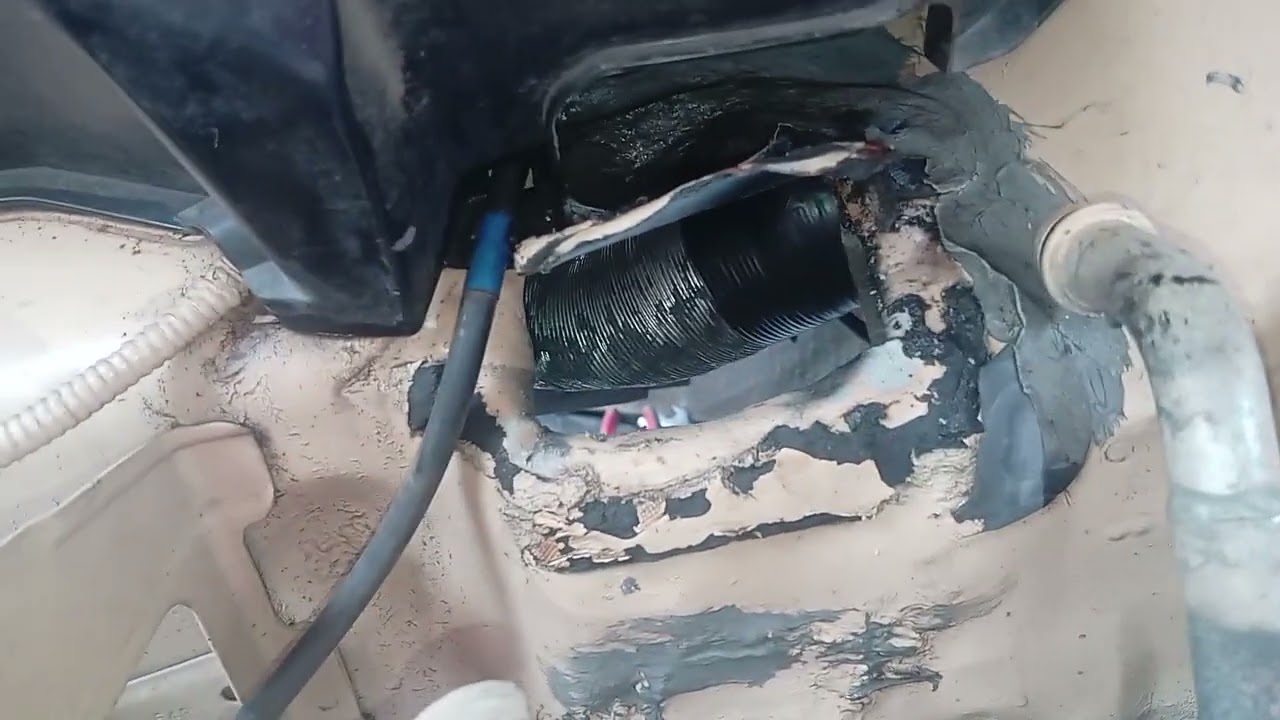 Suzuki transformer da17v, da17w,malamig Aircon, pero ayaw mag automatic compressor,mabaho waterleak