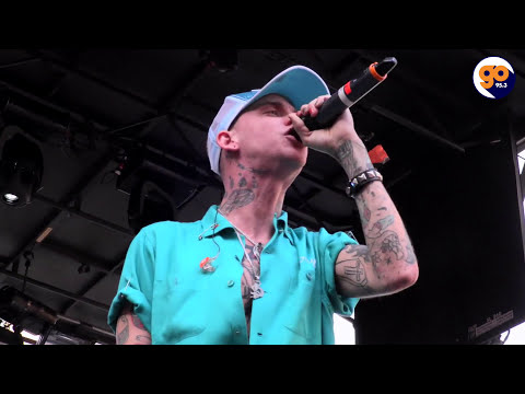 Blackbear Do Re Mi Live