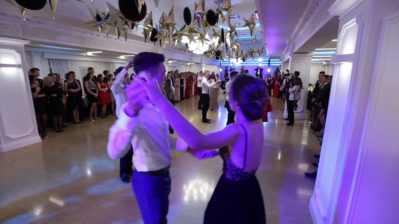 Taniec na Studniówce L.O. w Rawiczu 2019r