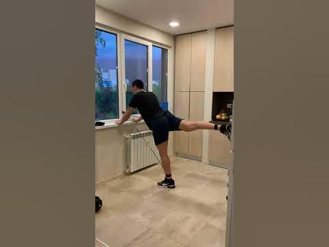 Упражнение за Глутеус (Дупе): Ритник с ластик (Donkey kick w/ Band ...