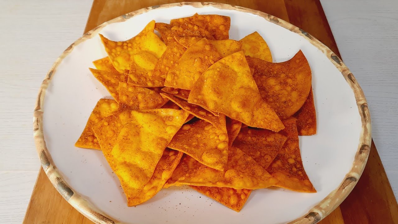 DORITOS CASEIRO FÁCIL E RÁPIDO DE FAZER COM MASSA DE PASTEL