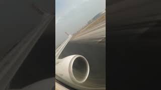 Spicejet SG161 takeoff from Delhi to Mumbai