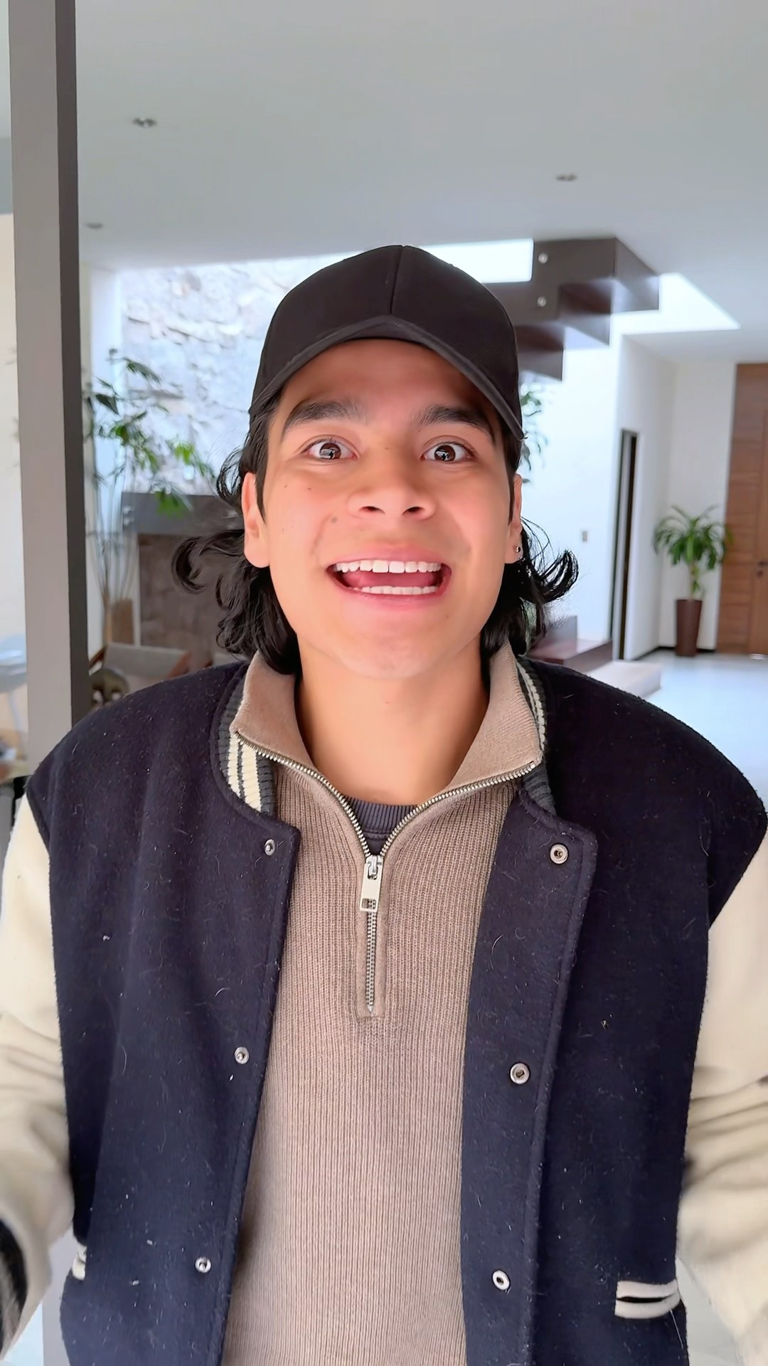 QUE NOMBRE LE PONEMOS YO DIGO QUE KRONOS ❓ que NOMBRE DICEN USTEDES ❓