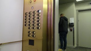 Westinghouse (mod. by Schindler) Traction High-Rise Elevators @ Merchandise Mart, Chicago, Illinois