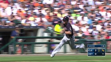 CLE@DET: Davis plates Naquin on RBI single to right