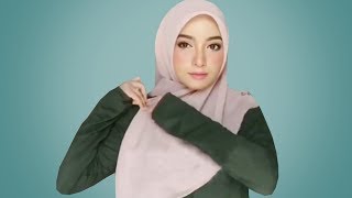 Tutorial hijab menutup dada ala zaskia sungkar. 