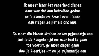 Bobbejaan Schoepen - Kleertjes uit en pyjamaatje aan (songtekst)