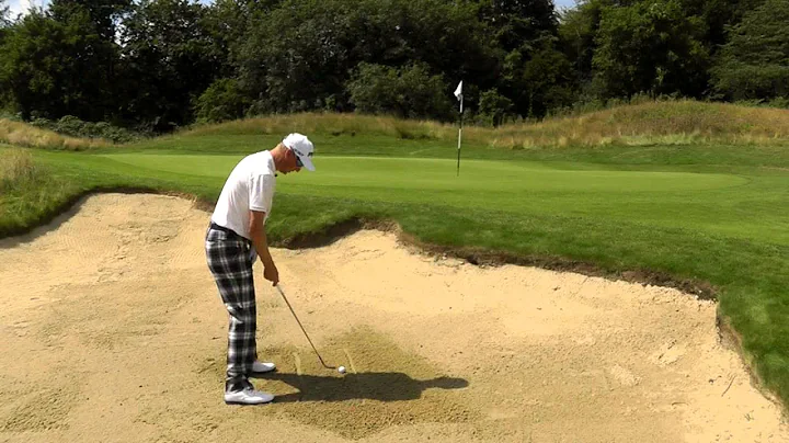 Simon Wakefield Greenside Bunker Tip