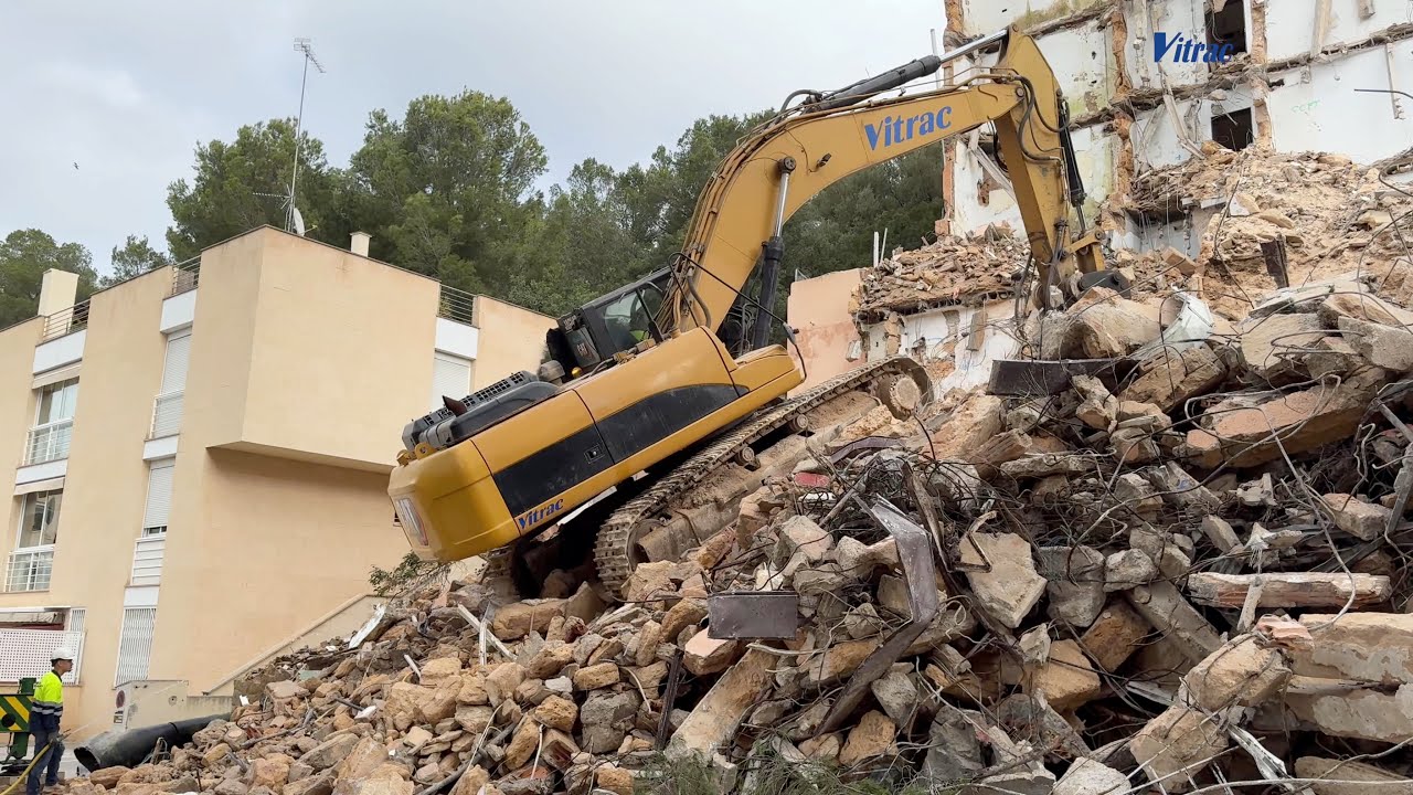 #Vitrac, Demolición Clínica Capistrano (4)