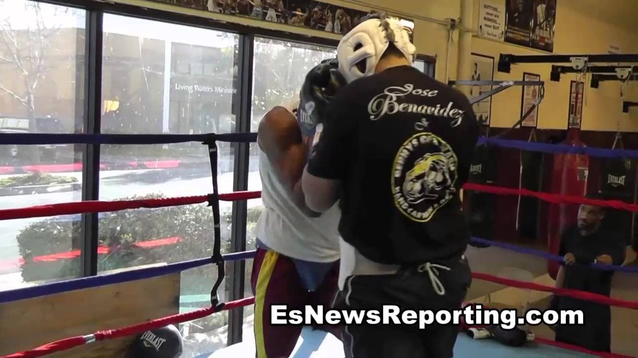 david benavidez sparring ggg & pavlik already 6-0 6 KOs EsNews boxing