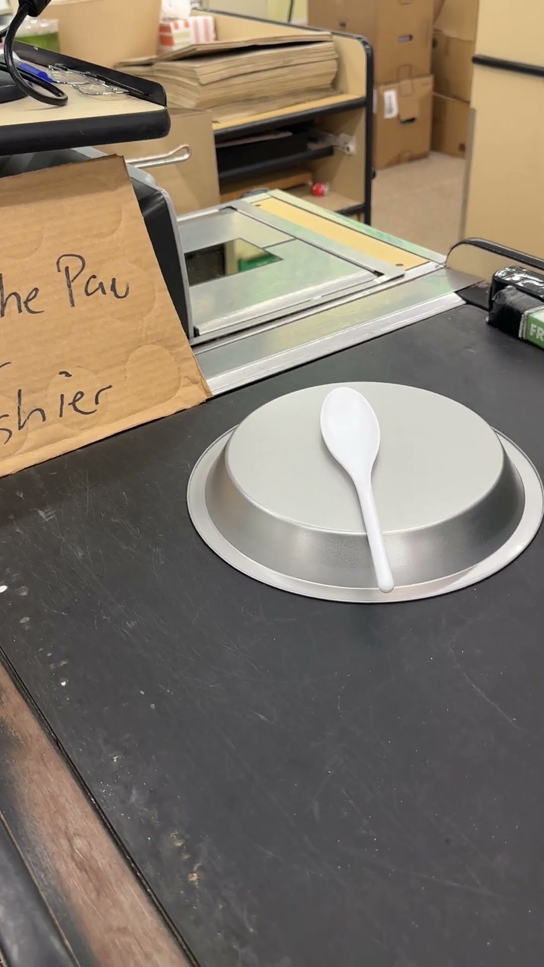 Tap the Pan for Cashier || ViralHog