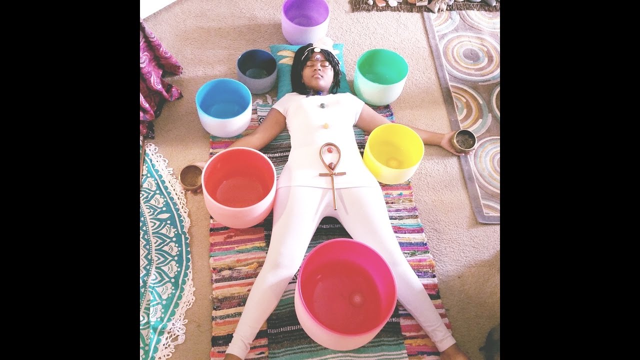 Chakra Crystal Singing Bowl Meditation - YouTube
