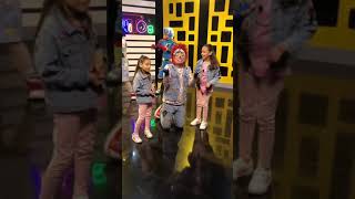 En el programa de los hitos #shorts #DanyelaLaara AngelaLara #ramito #gordito #Baile #kids #niños